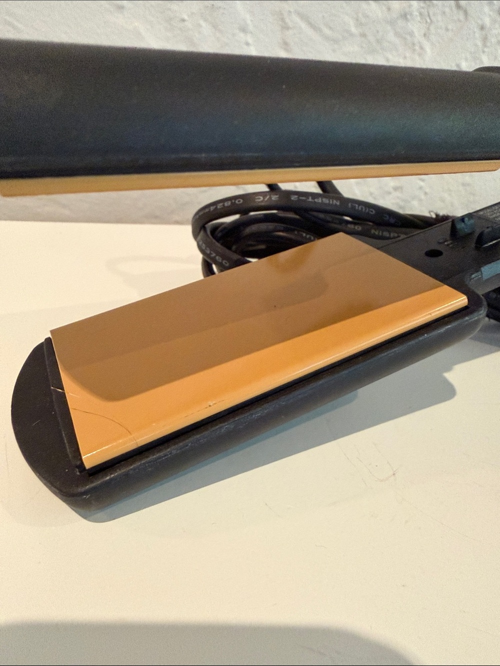 CHI Hair Straightener - wide plates - Picture 4 of 5